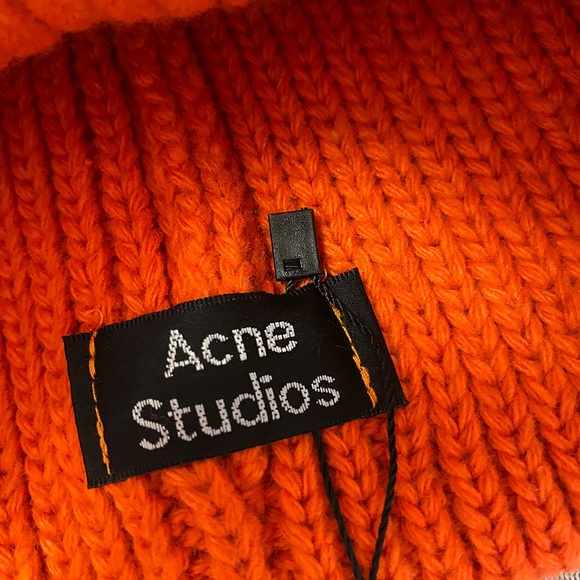 Acne Square Embroidered Face Orange Knitted Hat - Picture 3 of 6